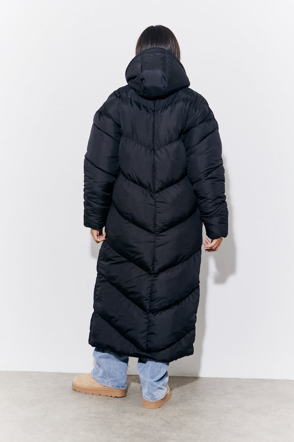 In The Style In The Style Black Hooded Longline Popper Puffer Coat Black