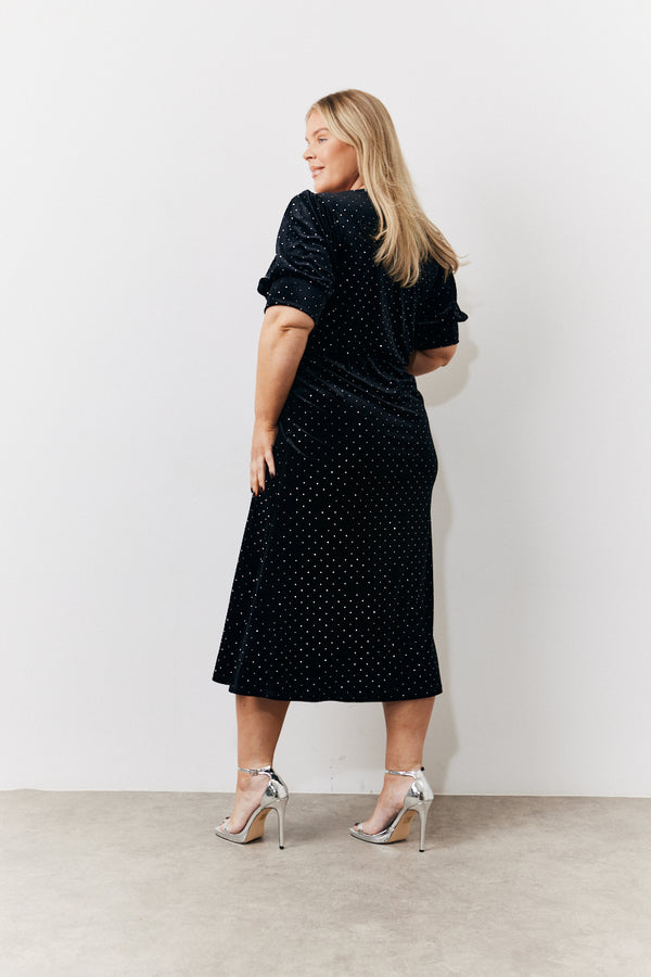 In The Style In The Style Black Puff Sleeve Studded Velour Midi Dress Black