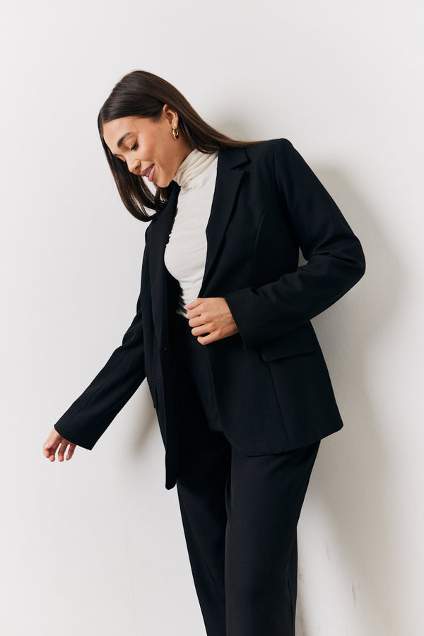in the style In The Style Black Relaxed Pocket Detail Blazer Black