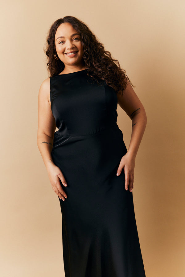 In The Style In The Style Black Satin Cowl Back Maxi Dress Black