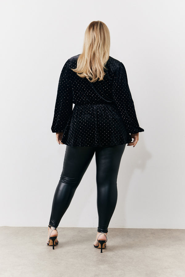 In The Style In The Style Black Studded Velvet Blouse Black