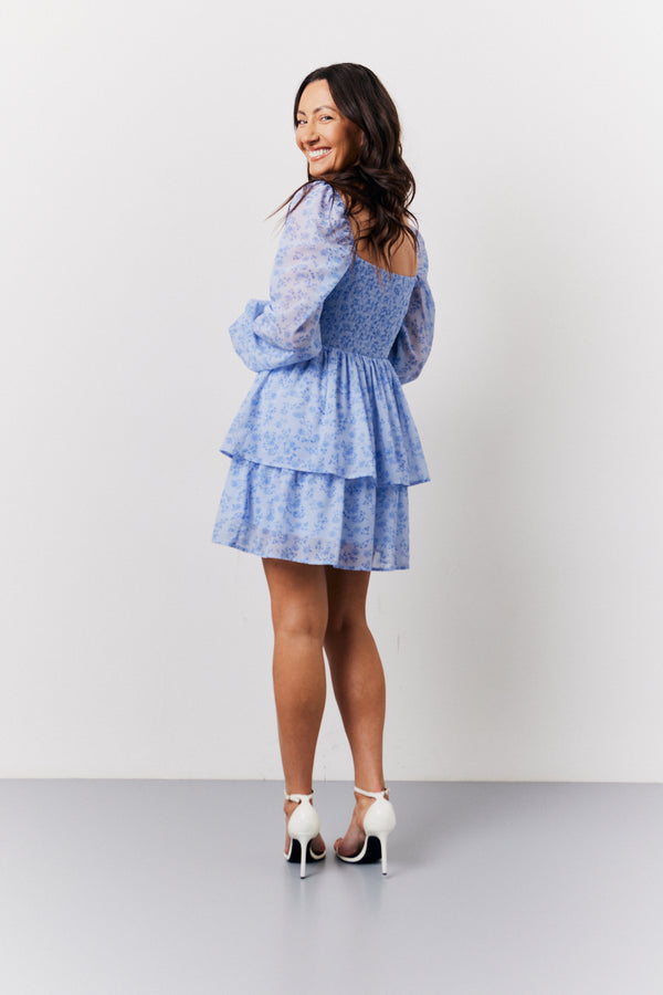 In The Style In The Style Blue Floral Print Shirred Bust Tiered Mini Dress Blue