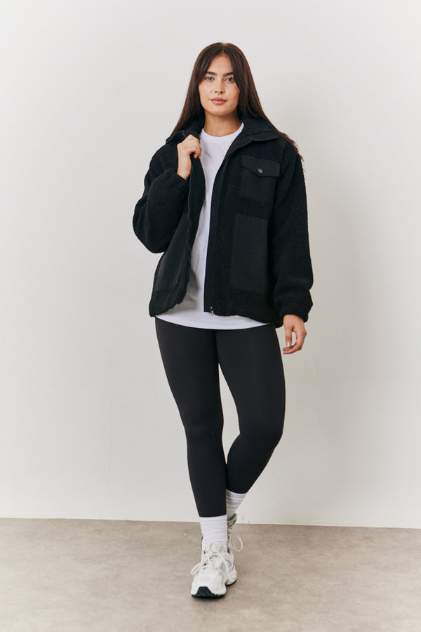 In The Style In The Style Borg Jacket With Pocket Detail Black