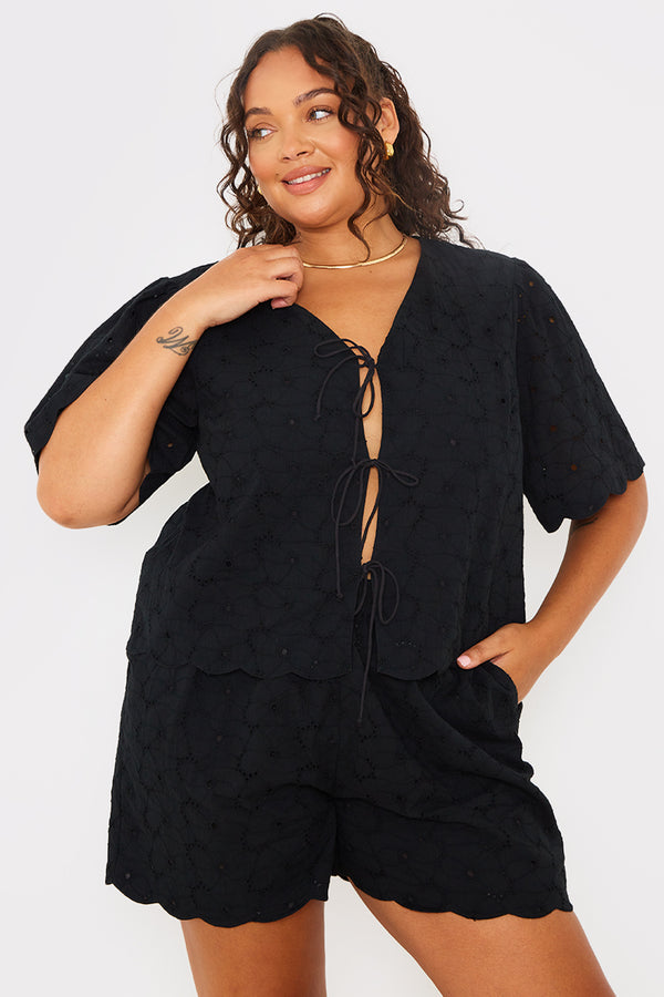 In The Style In The Style Broderie Tie Front Co-Ord Top Black