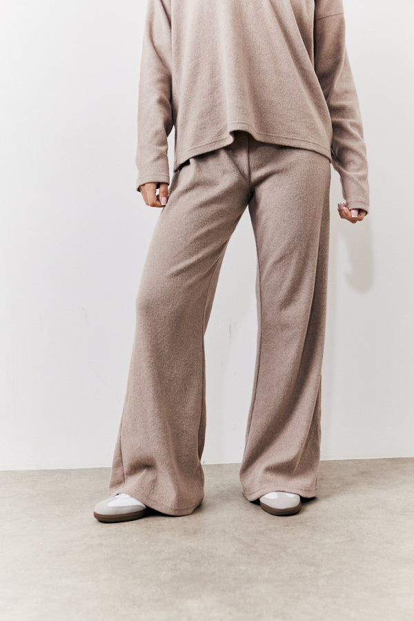 In The Style In The Style Brushed Rib Flare Leg Co Ord Trouser Mocha