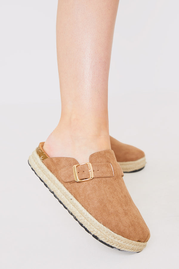 in the style In The Style Buckle Detail Mule Flat Shoe Beige