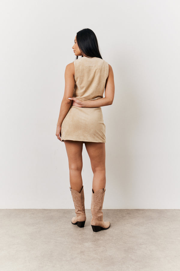 In The Style In The Style Camel Faux Suede Mini Skirt Camel