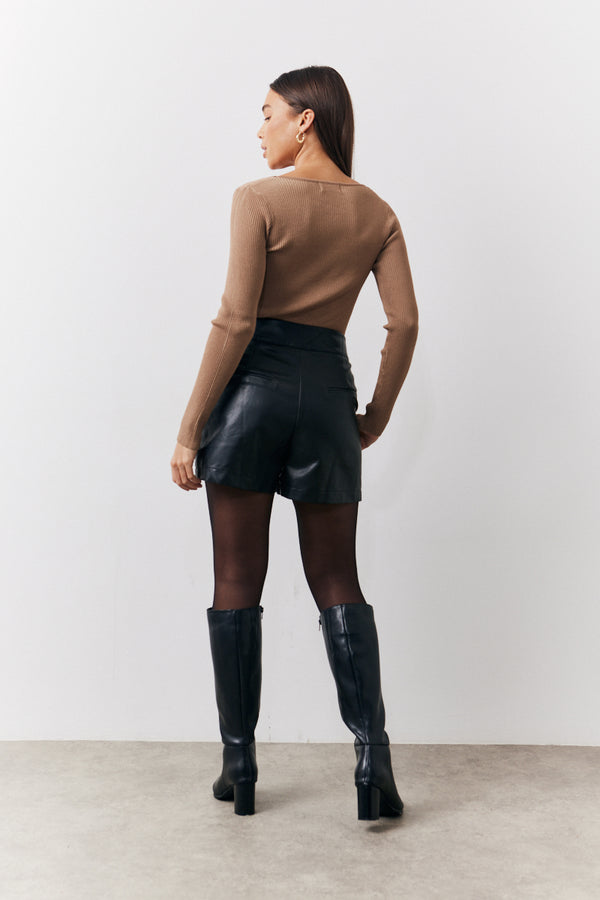 In The Style In The Style Camel Rib Knitted Scoop Neck Long Sleeve Top Camel