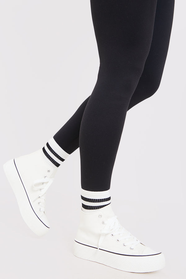In The Style In The Style Canvas High Top Trainers White
