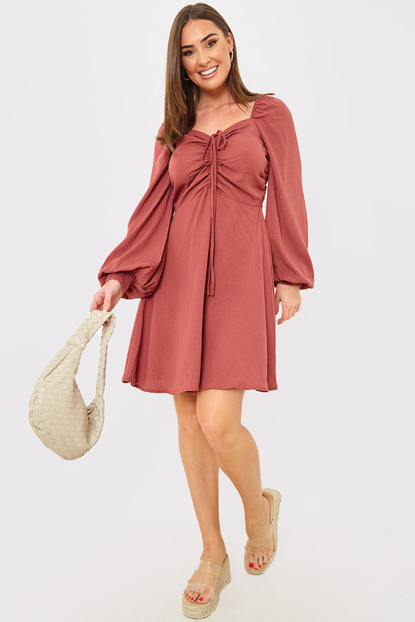 In The Style In The Style Channel Front Ruched Balloon Sleeve Shift Dress Pink