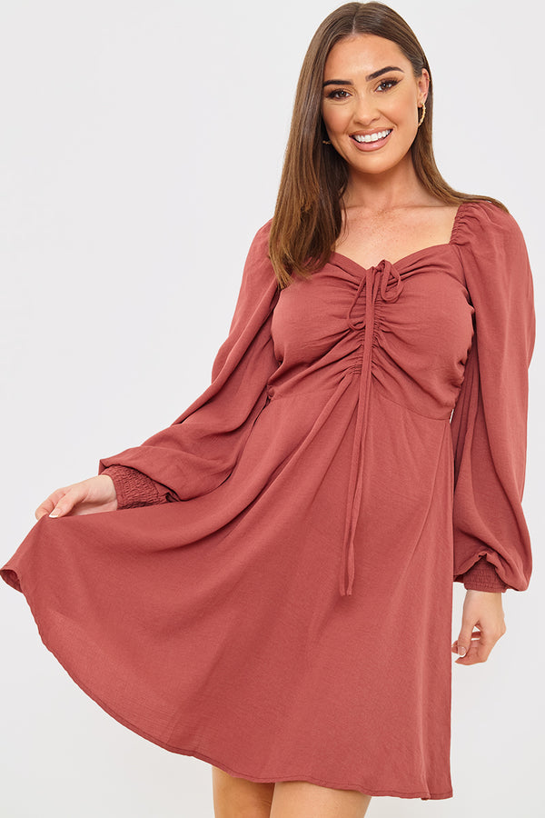 In The Style In The Style Channel Front Ruched Balloon Sleeve Shift Dress Pink