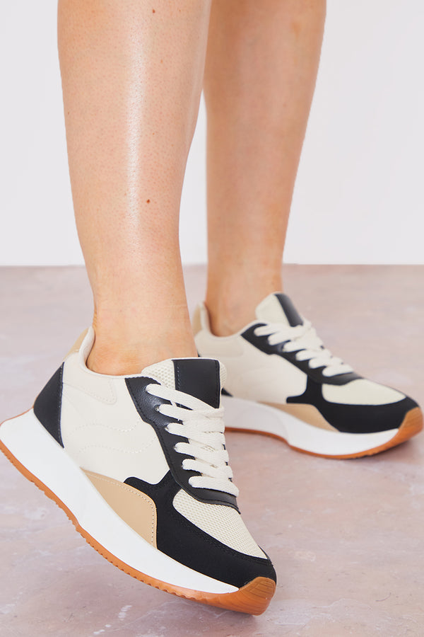 In The Style In The Style Contrast Detail Sporty Trainers Black