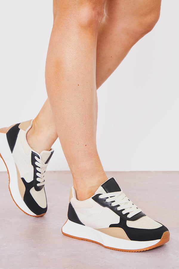 In The Style In The Style Contrast Detail Sporty Trainers Black