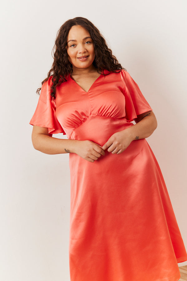 In The Style In The Style Coral Satin Flutter Sleeve Midaxi Slip Dress Coral