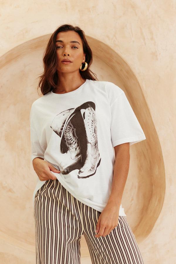 in the style In The Style Cowboy Hat And Boots Graphic T-Shirt White