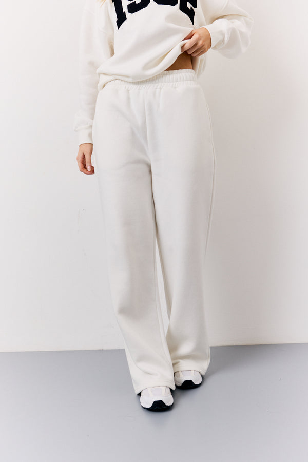 In The Style In The Style Cream Drawstring Waist Wide Leg Jogger Cream