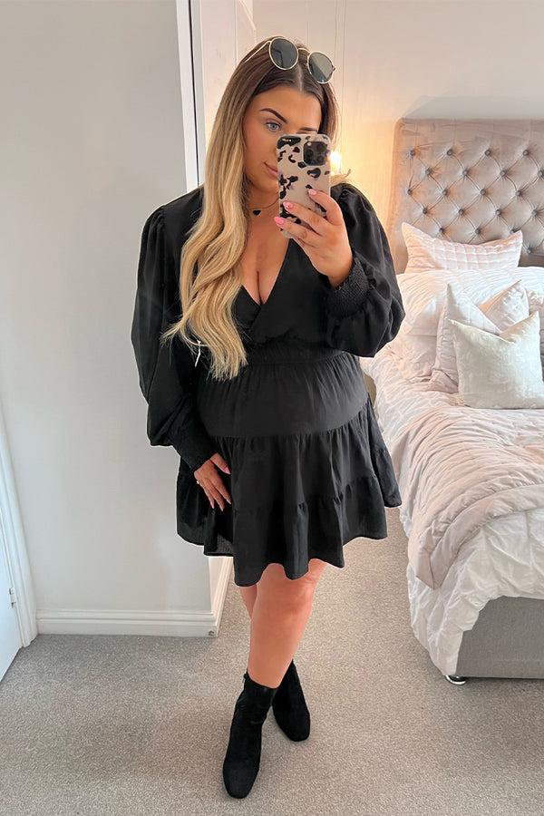 in the style In The Style Crinkle Shirred Tiered Plunge Mini Dress Black