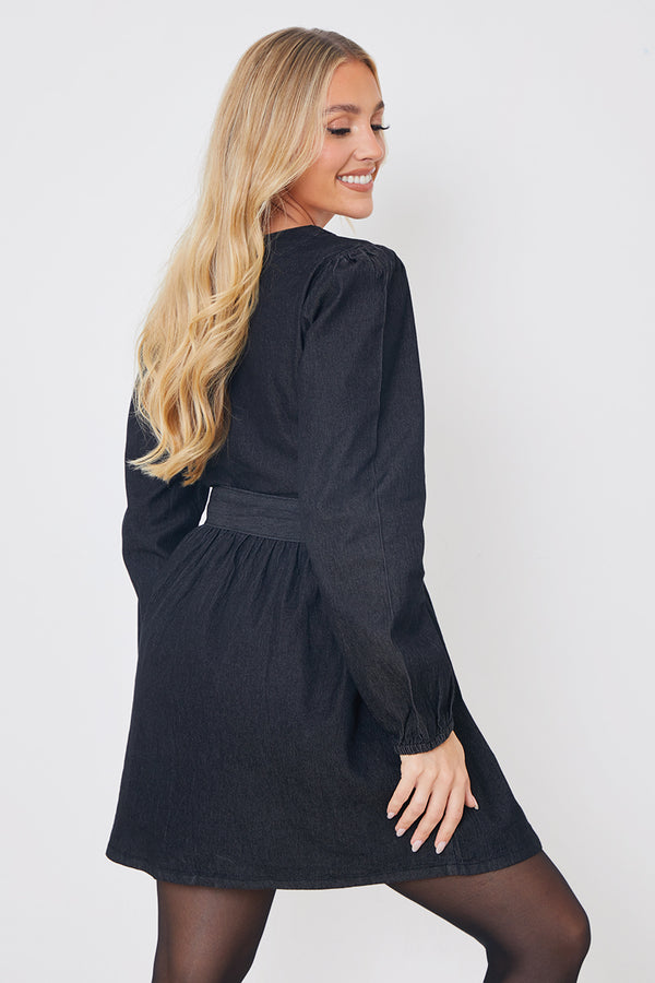 In The Style In The Style Denim Button Through Smock Dress Black