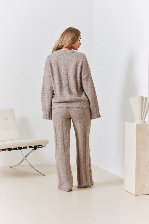 In The Style In The Style Exposed Seam Knit Co-Ord Jumper Mocha