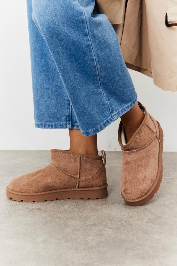 In The Style In The Style Faux Fur Ankle Boot Taupe