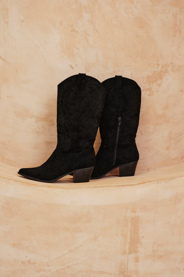 In The Style In The Style Faux Suede Cowboy Boot Black