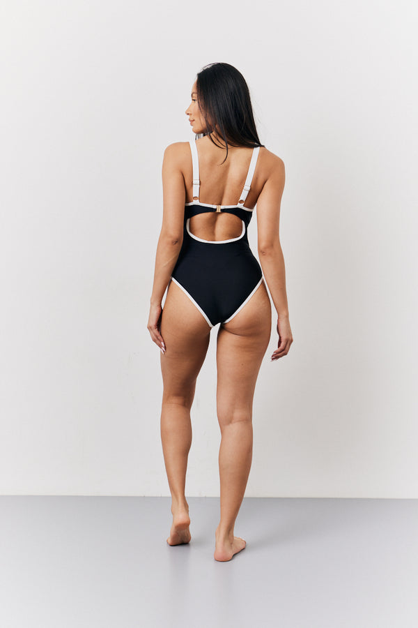 In The Style Fits Black U Bar Swimsuit Black