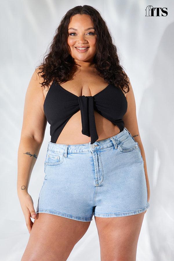 In The Style Fits Light Wash Denim Mom Short Blue