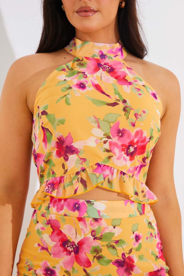 In The Style In The Style Floral Chiffon Halter Co-Ord Crop Top Lemon
