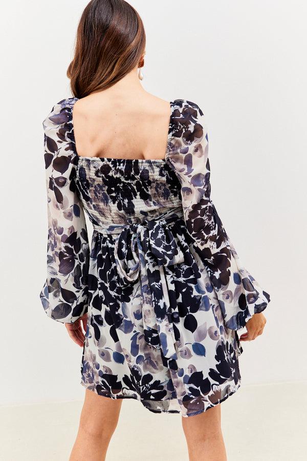 In The Style In The Style Floral Chiffon Wrap Sweetheart Mini Skater Dress Black