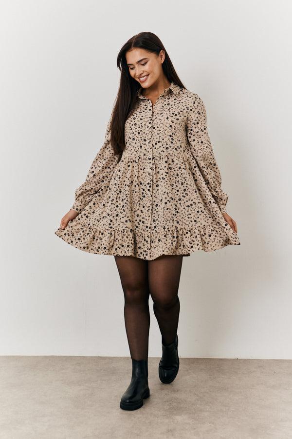 In The Style In The Style Floral Printed Collared Button Up Smock Mini Dress Camel