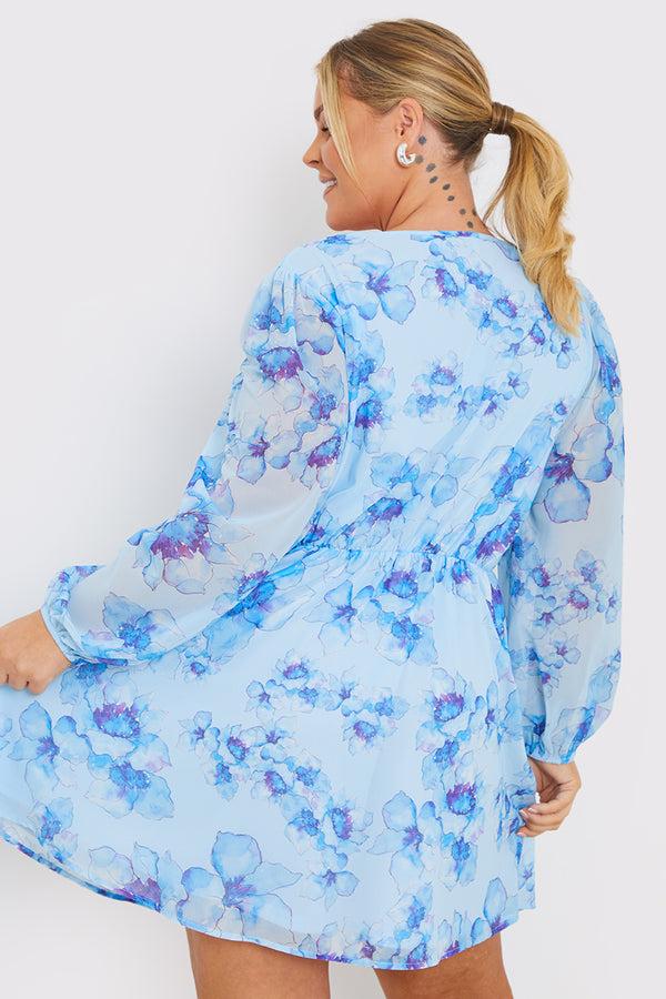 In The Style In The Style FLORAL SHIRRED BODICE MINI DRESS Blue