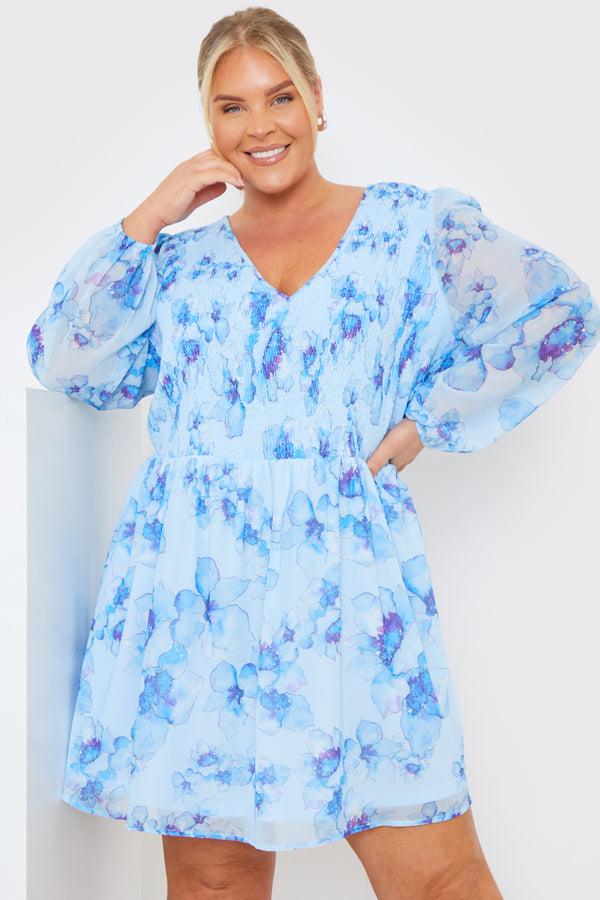 in the style In the Style FLORAL SHIRRED BODICE MINI DRESS Blue
