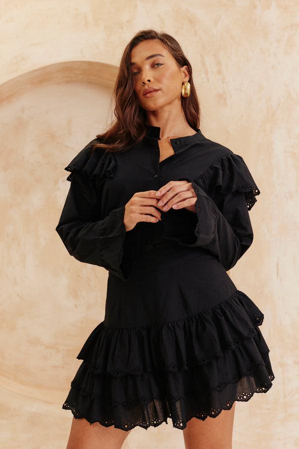 In The Style In The Style Frill Crochet Detail Co Ord Blouse Black