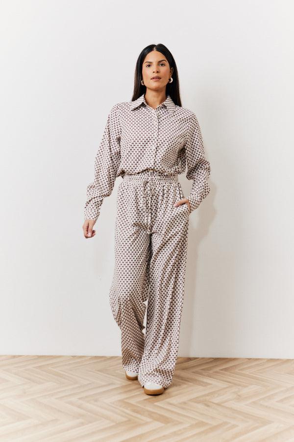 In The Style In The Style Geo Printed Relaxed Shirt Cream