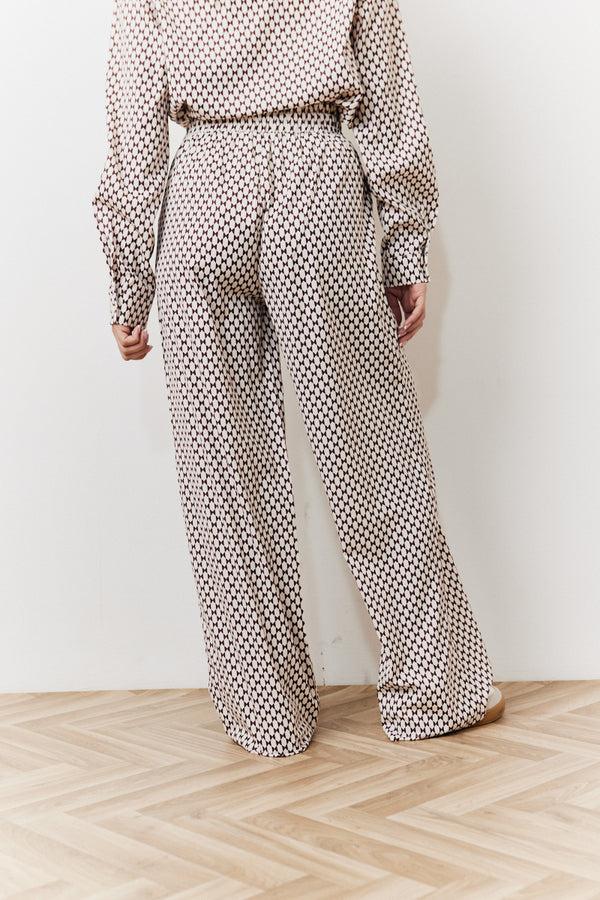 In The Style In The Style Geo Printed Wide Leg Trousers Cream