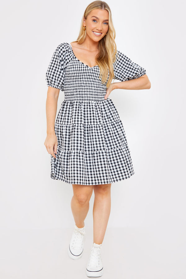 In The Style In The Style Gingham Sweetheart Skater Dress Black