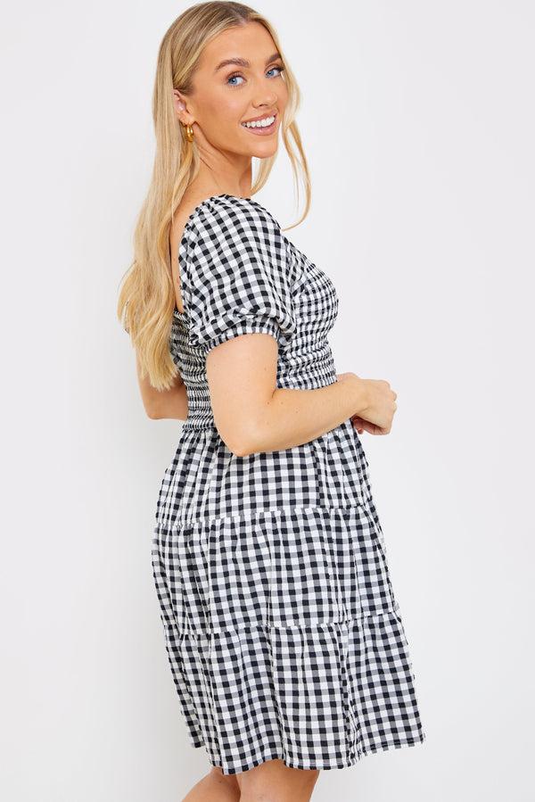 In The Style In The Style Gingham Sweetheart Skater Dress Black