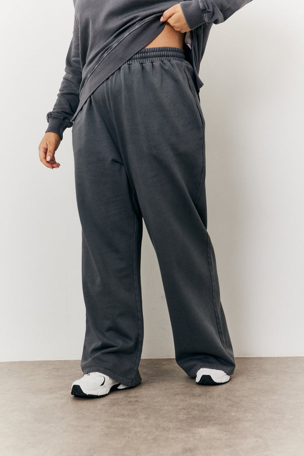 In The Style In The Style Grey Wash Wide Leg Jogger Dark Grey
