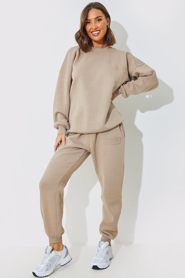 In The Style In The Style Health And Lifestyle' Oversized Sweater Sand