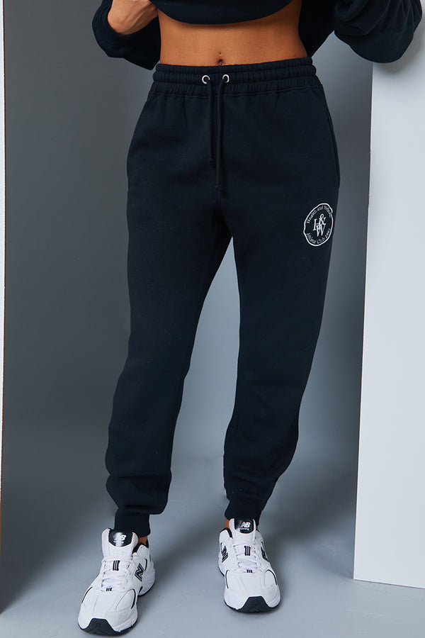 In The Style In The Style Health And Wellness' Slogan Jogger Black