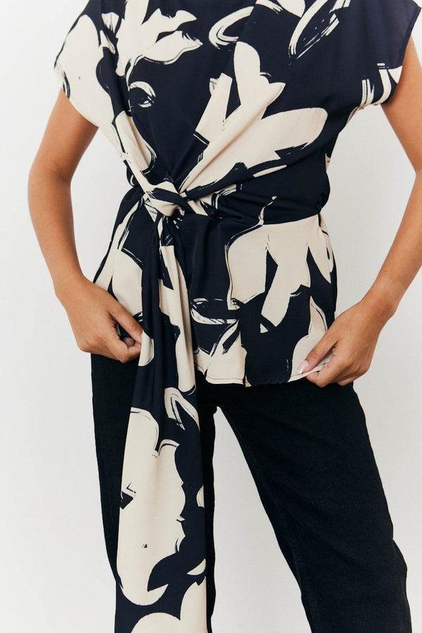 In The Style In The Style Abstract Drape Top Print