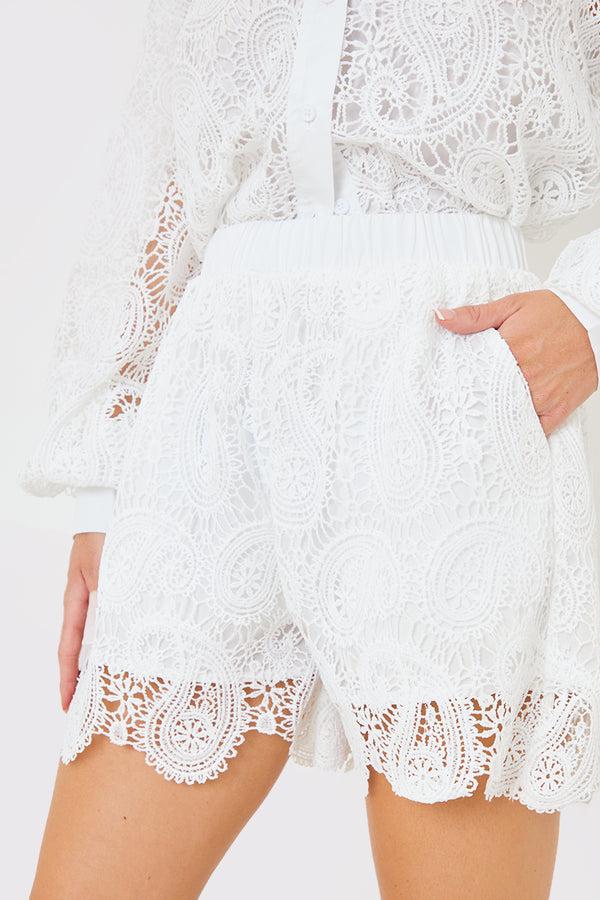 In The Style In The Style Lace Co-Ord Shorts White