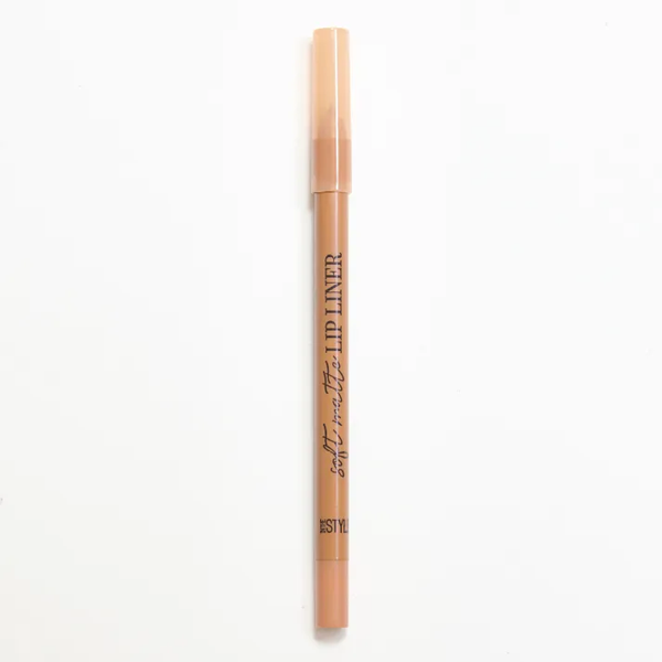 in the style In The Style Lip Liner Giner Snap