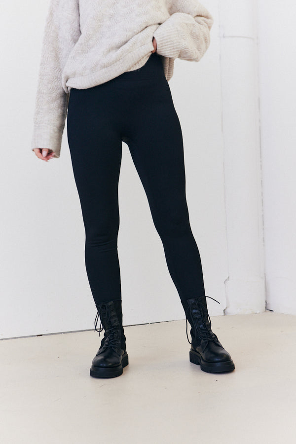 In The Style In The Style Recycled Legging Black