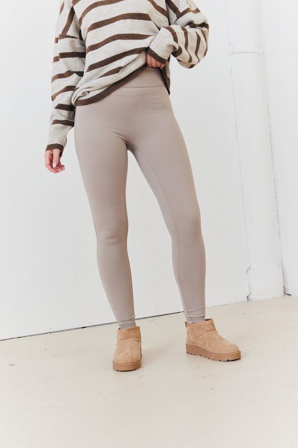 In The Style In The Style Recycled Legging Stone
