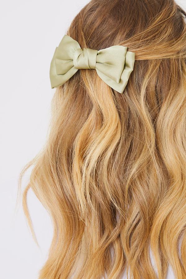 in the style In The Style Satin Hair Bow Green