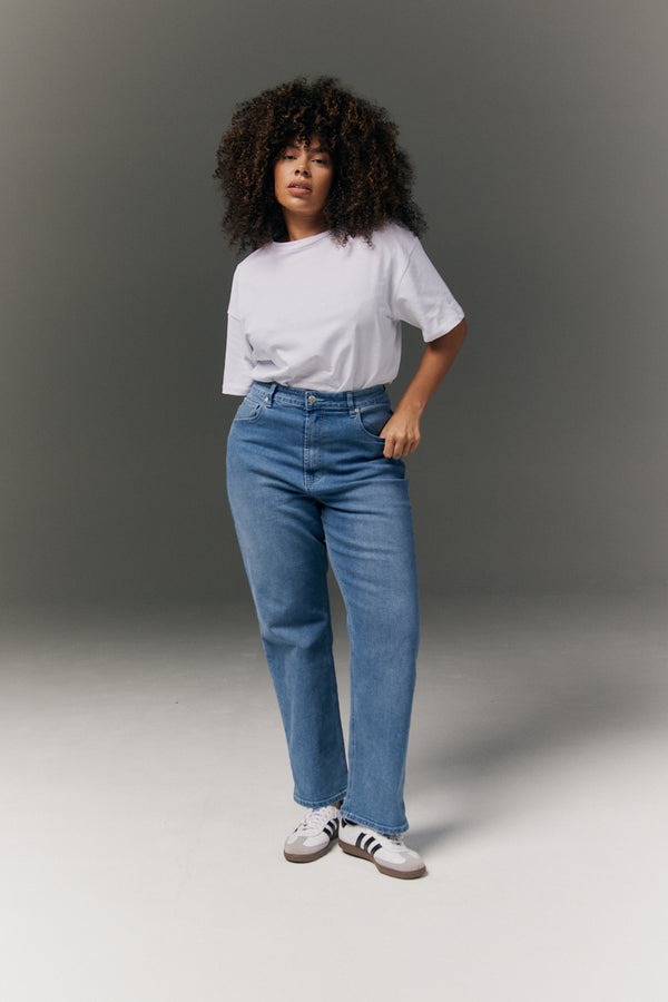 in the style In the Style Straight Leg Jean Blue