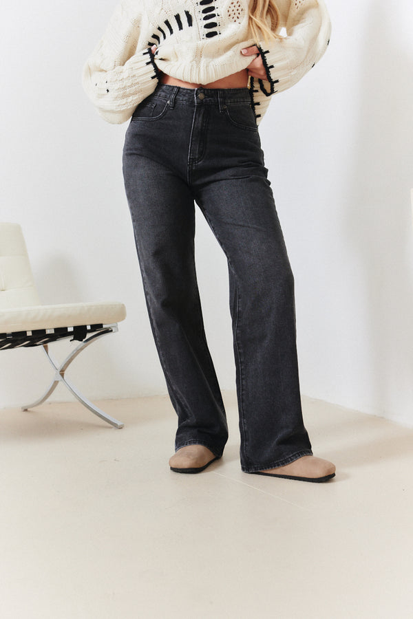 In The Style In The Style Straight Leg Jeans Grey