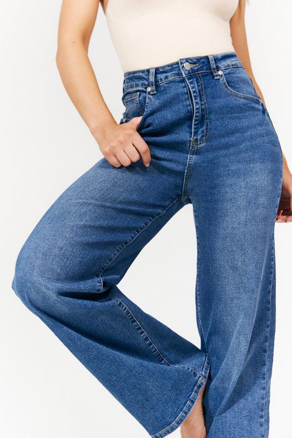 In The Style In The Style Isla Wide Leg Jeans Midblue
