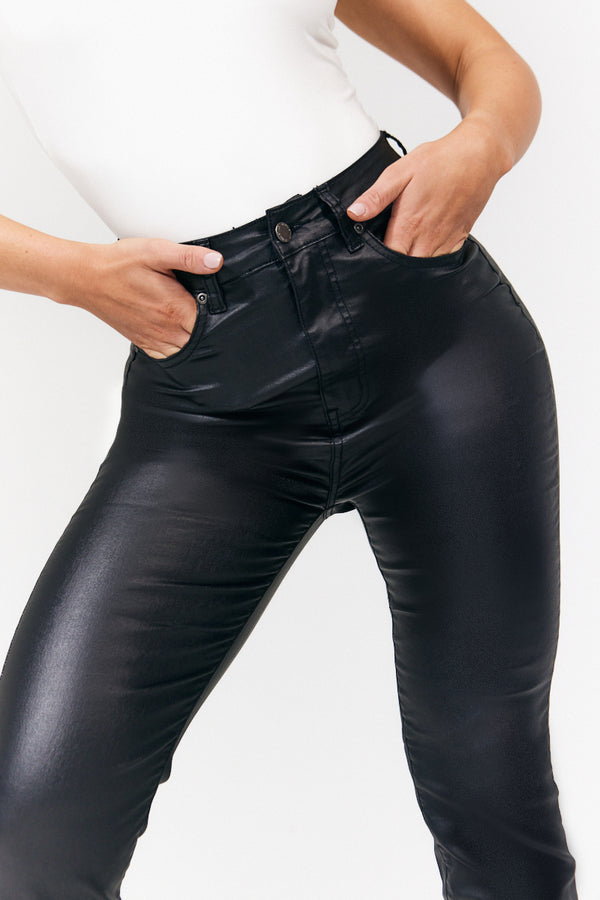 In The Style In The Style Ivy Coated Kickflare Jeans Black